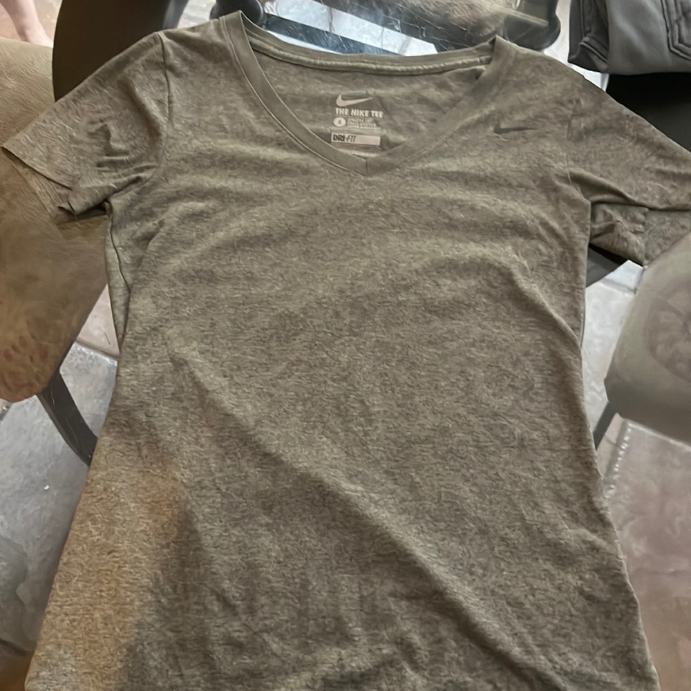 Nike Women’s Short Sleeve Tee